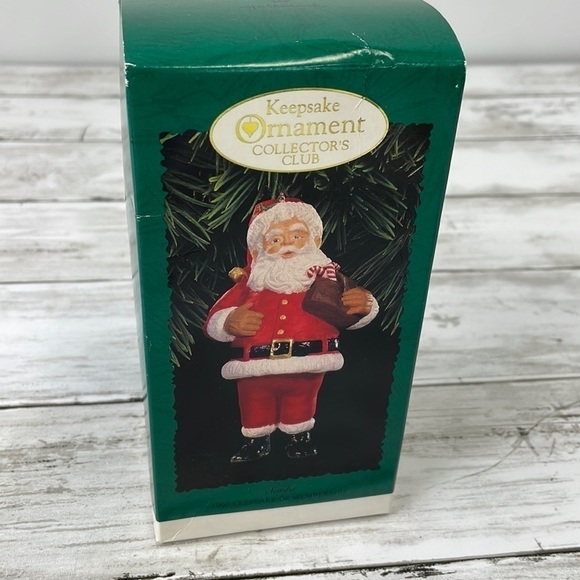 HALLMARK SANTA 1996 vintage ornament - Picture 2 of 6